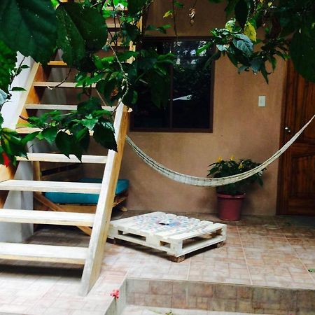 Hostal Moai Montanita Bagian luar foto