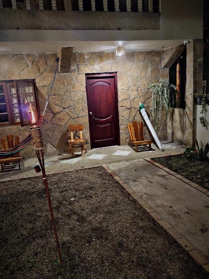 Hostal Moai Montanita Bagian luar foto