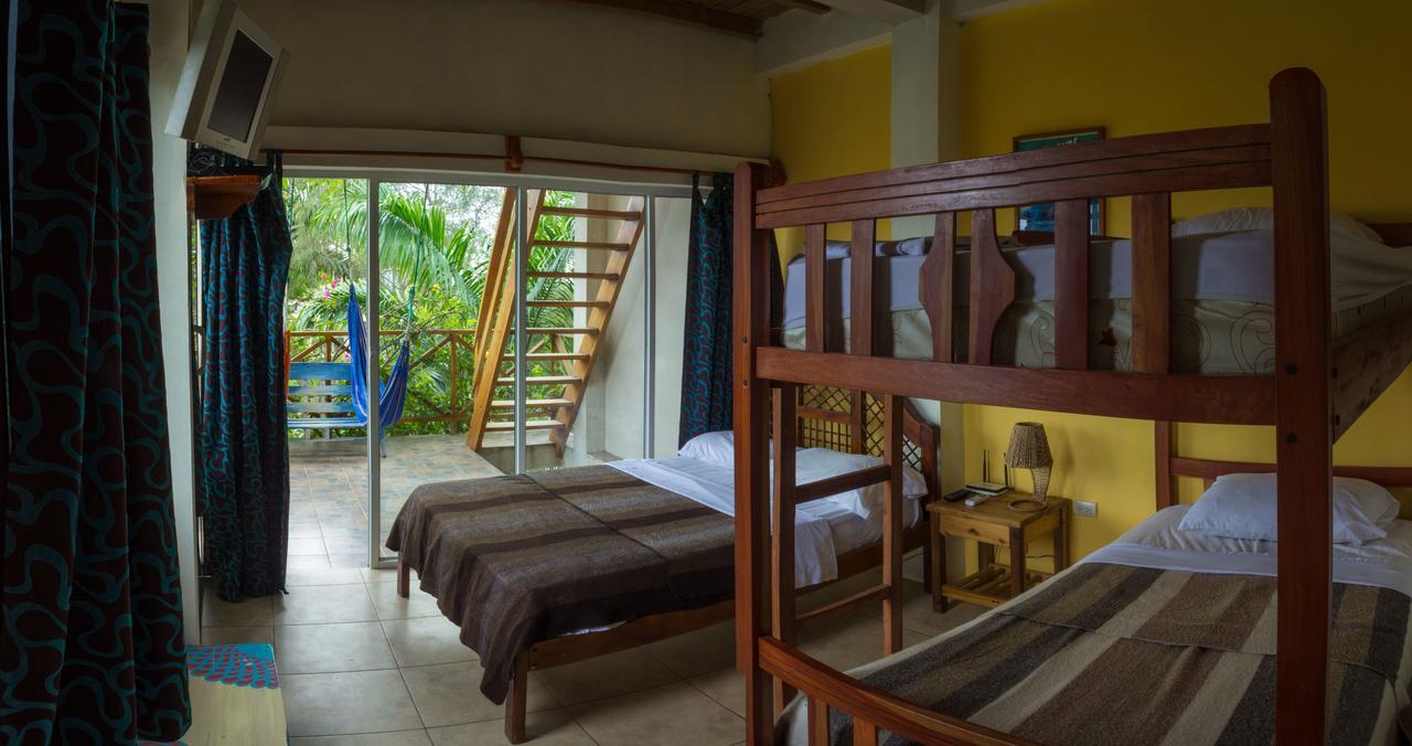 Hostal Moai Montanita Bagian luar foto