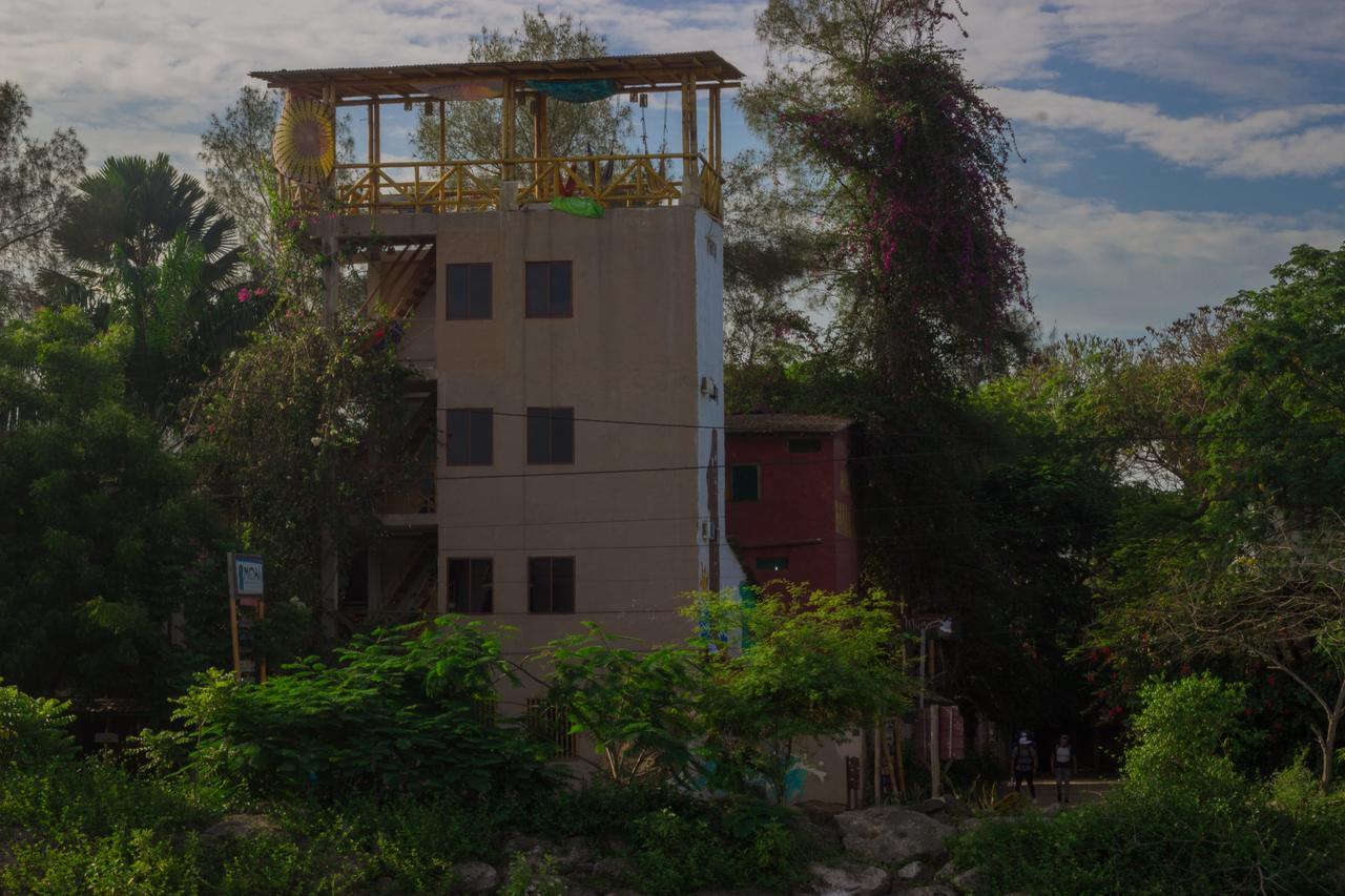 Hostal Moai Montanita Bagian luar foto